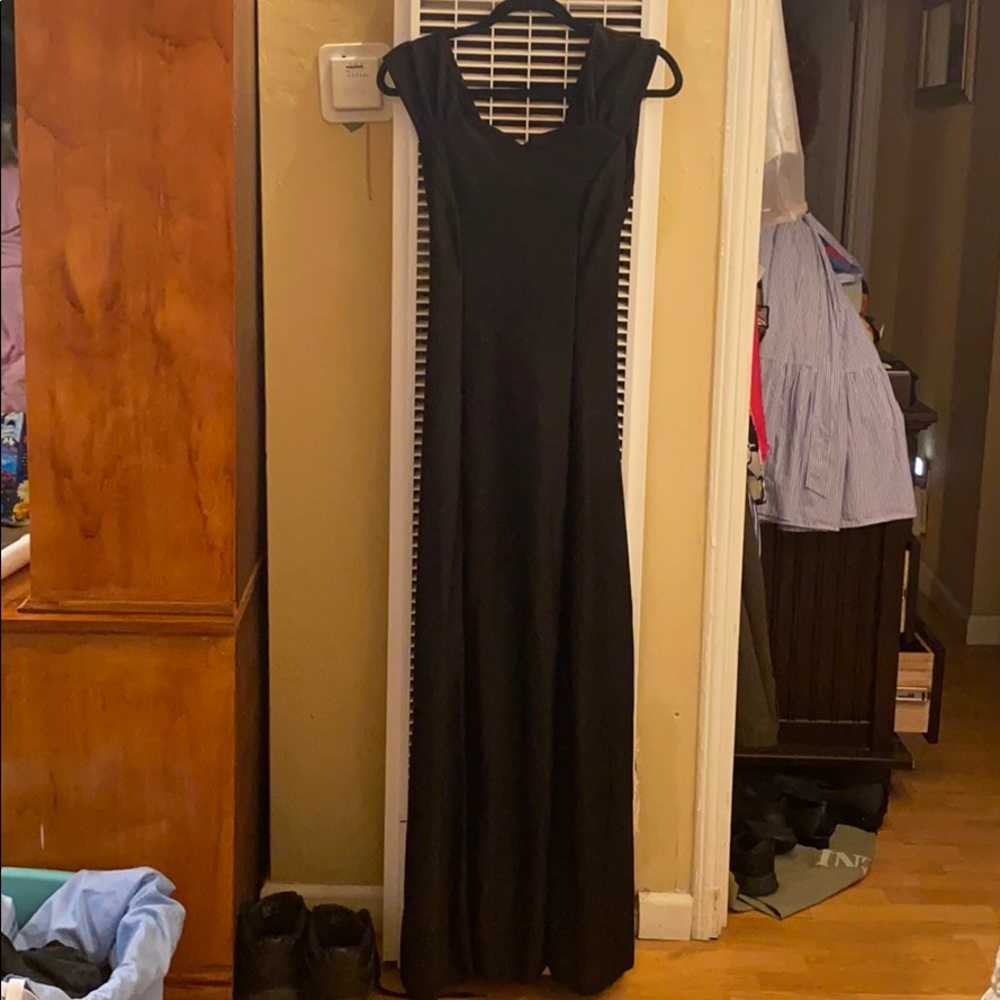 Evening Black Sweetheart neckline dress